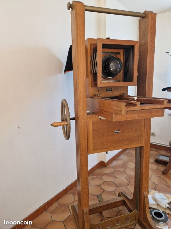 Ancien Agrandisseur Photo Gilles Faller, Argentique, Tirage Photo