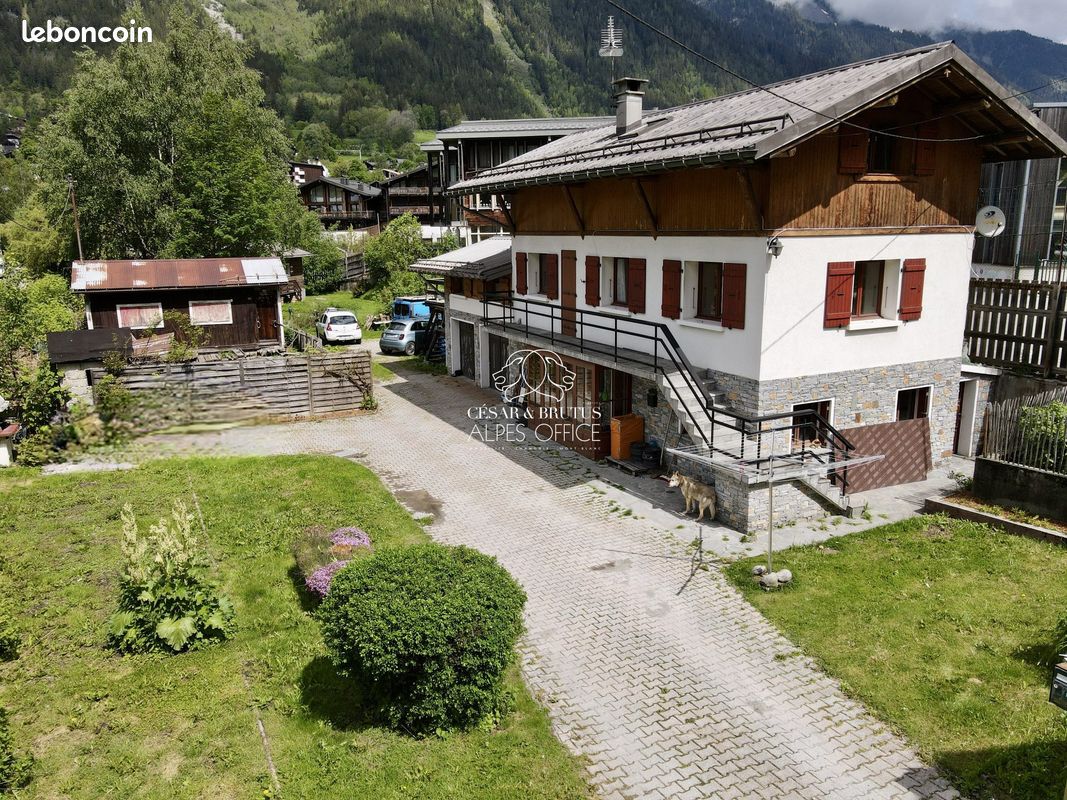 Maison 7 pièces 175 m² · à Chamonix-Mont-Blanc · 175 m² · 1 680 000 €