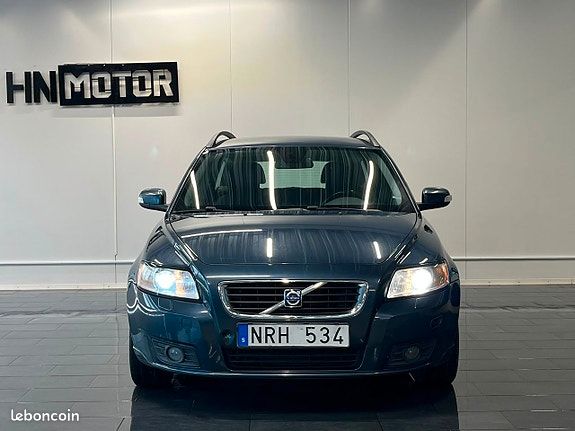 Volvo V50 1.8 ETHANOL 125 CH BVM MOMENTUM - CUIR 240800 km (image 7)