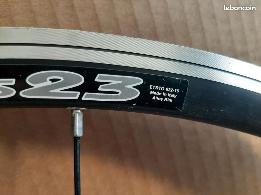 Roue RIGIDA 700c VELO DE ROUTE CLINCHER rims 13*622 pneus D2