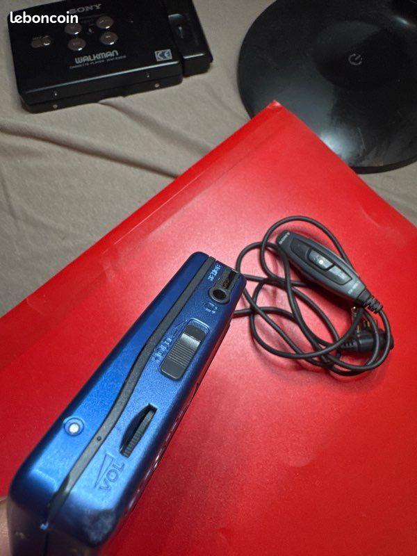 Walkman Sony WM-EX672 Vintage – Bleu, Fonctionnel