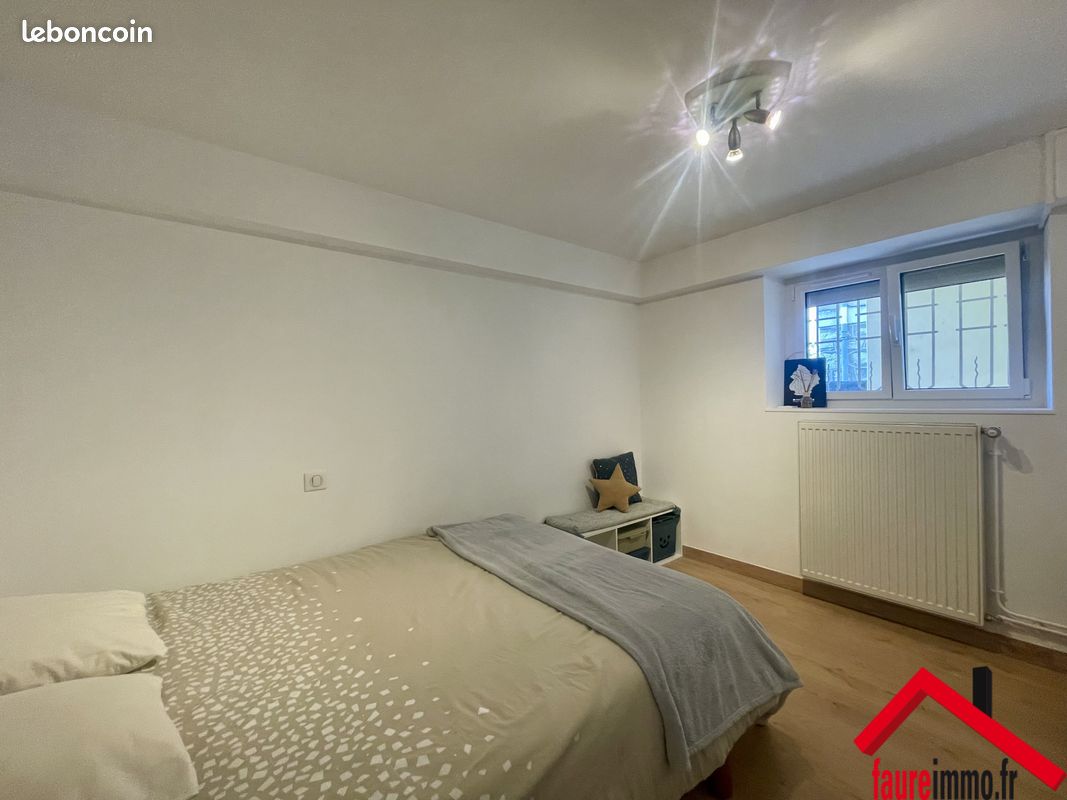 Maison 9 pièces 170 m² - Brive-la-Gaillarde 19100 (image principale 10)
