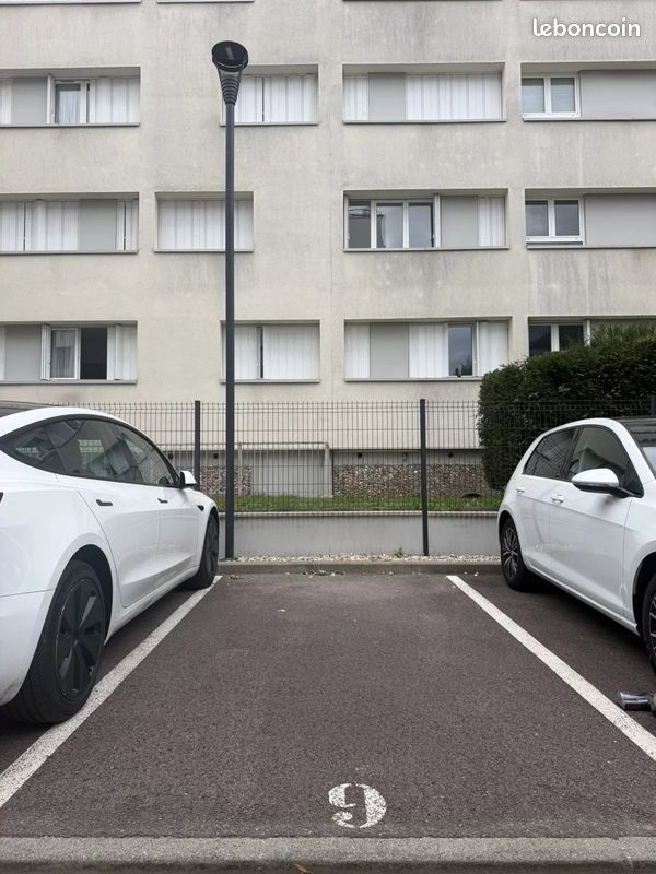 Parking 10 m² · à Rouen · 10 m² · 53 €/mois