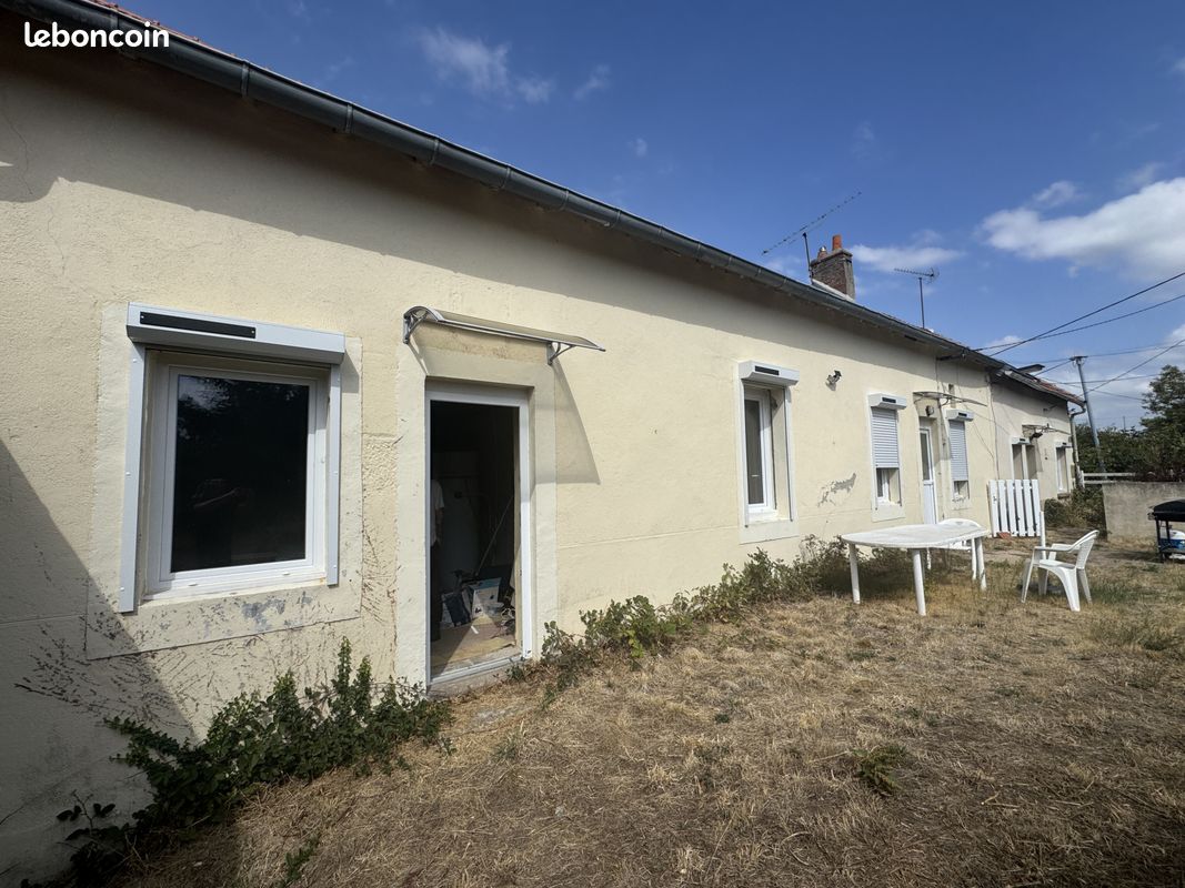 Maison 8 pièces 168 m² · à Hyds · 168 m² · 88 000 €