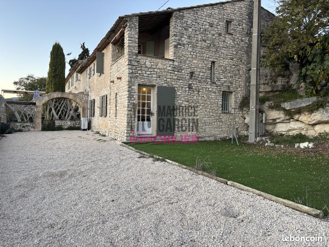 Maison 4 pièces 104 m² · à Murs · 104 m² · 1 048 €/mois