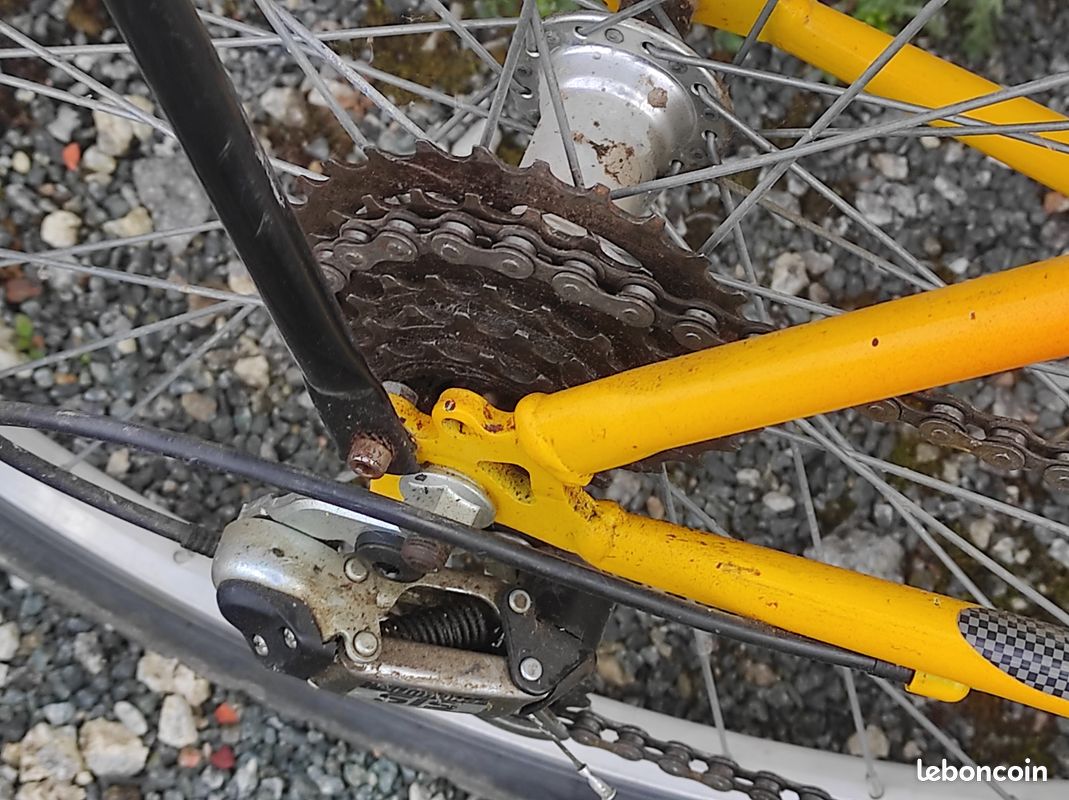 Vélo VTT Gitane 18 vitesses (image 5)