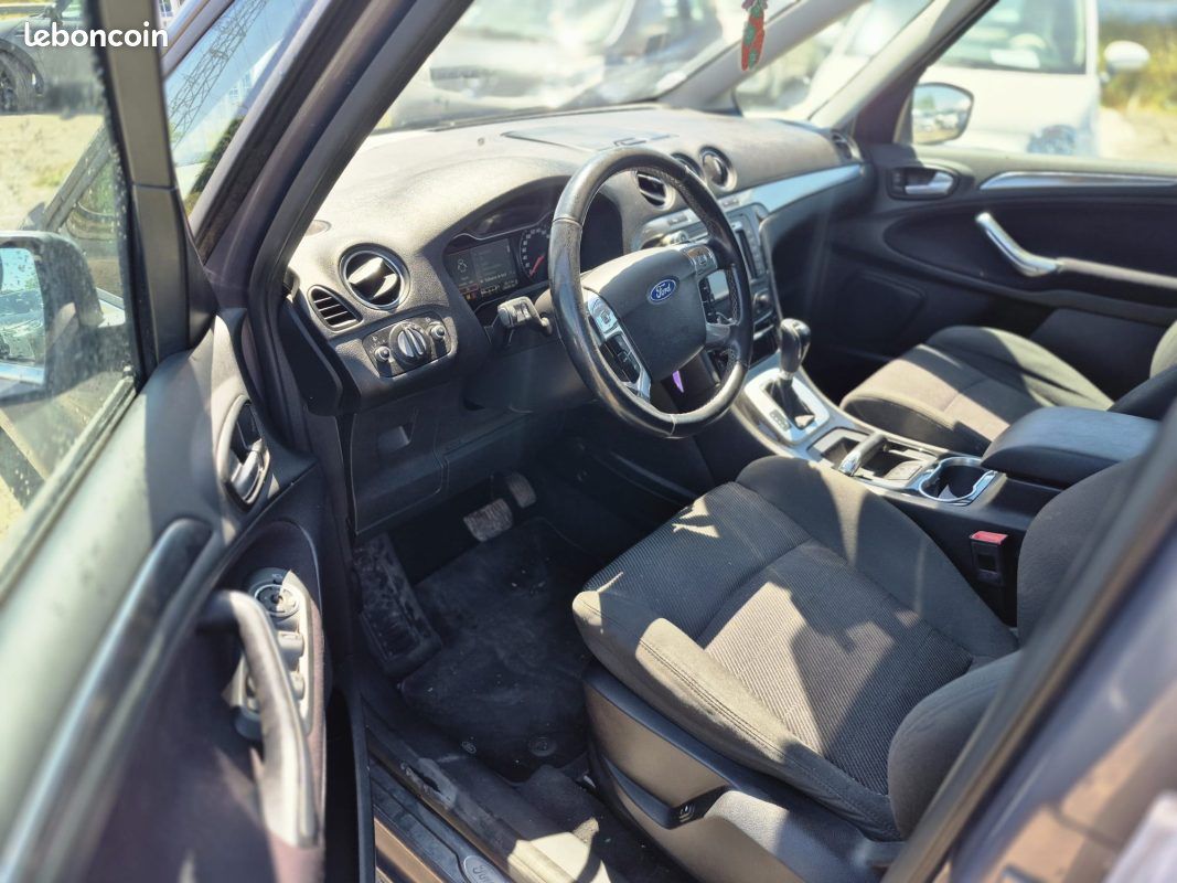 FORD Galaxy II Phase 2 2.0 TDCi 16V Powershift 140 cv Boîte autoBON Etat 2013 (image 8)
