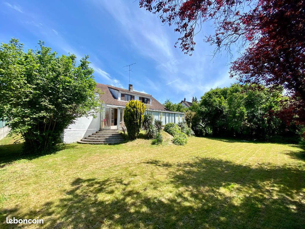 Maison 8 pièces 181 m² · à Saint-Germain-lès-Arpajon · 181 m² · 378 900 €