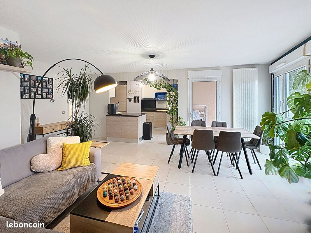 Appartement 3 pièces 66 m² · à La Roche-sur-Foron · 66 m² · 270 000 €