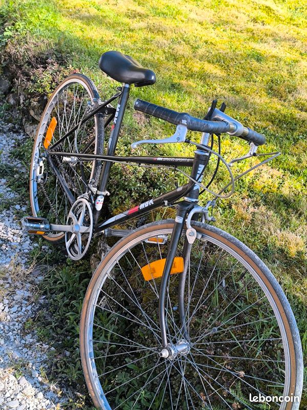 Vélo Ville Femme MBK – Violet – 5 Vitesses – Bon état – Occasion