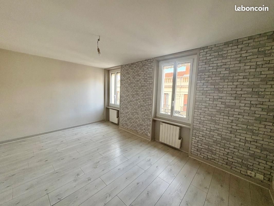 Appartement 2 pièces 45 m² · à Roanne · 45 m² · 422 €