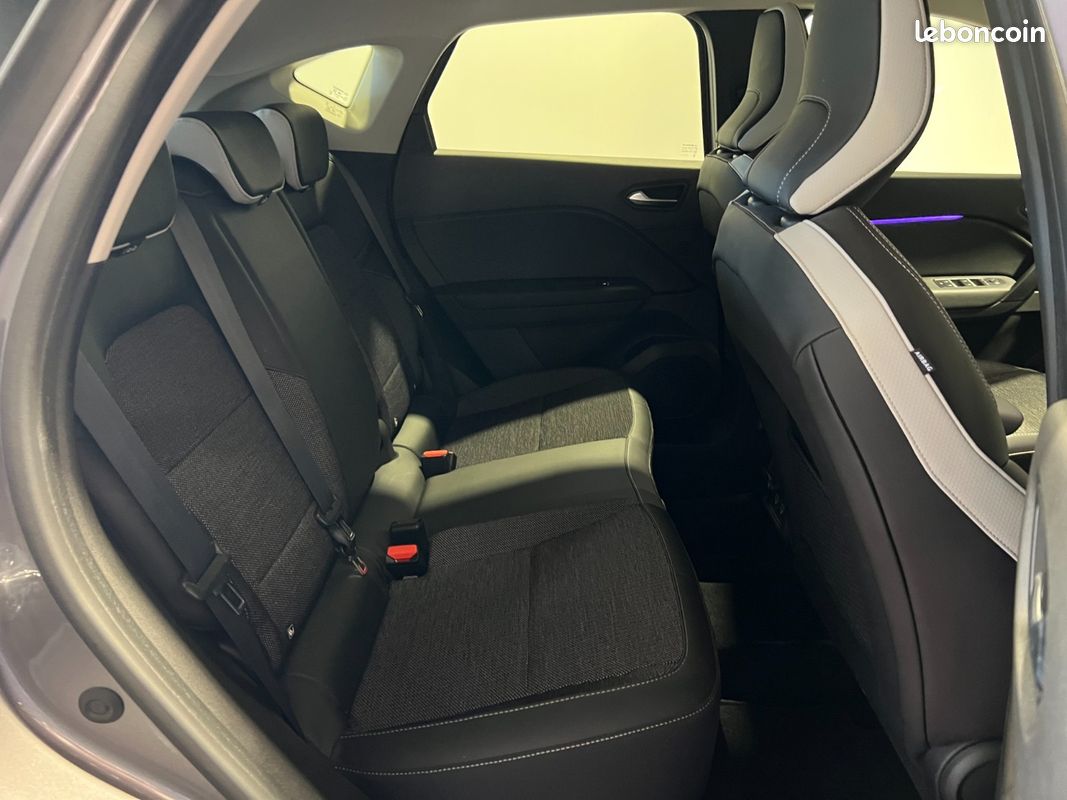 RENAULT CAPTUR 1.3 TCe 130 ch EDC Intens / 1ERE MAIN / SUIVI COMPLET RENAULT / CAMERA / CARPLAY / (image 32)