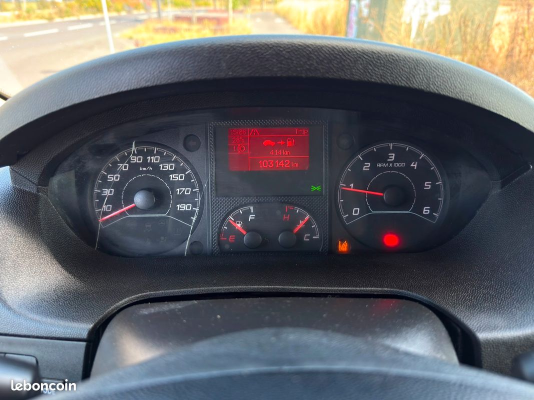 CITROEN JUMPER VU 2.2 HDi 120 30 L2H2 DRIVER (image 15)