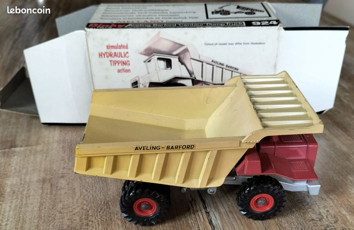 Dinky Toys GB n° 924 camion Aveling-Barford Centaur Dump truck en boite