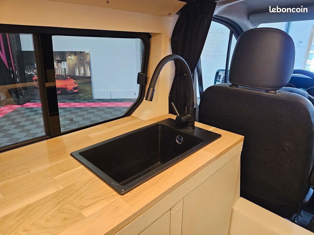Renault TRAFIC L2H1 1300 Confort / VAN AMENAGE / CT OK / MOTEUR A CHAINE (image 25)