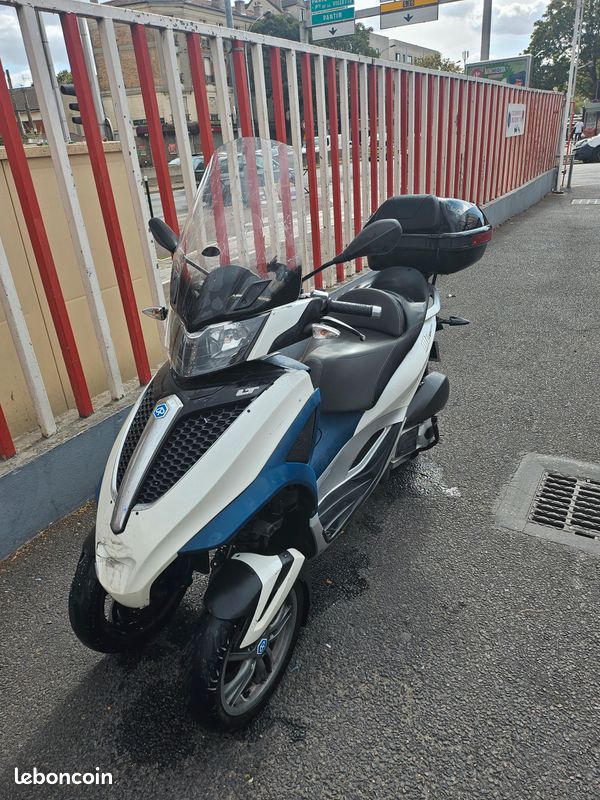 Scooter Piaggio MP3 Yourban 300cc – Année 2014 – 52 000 km (image 2)
