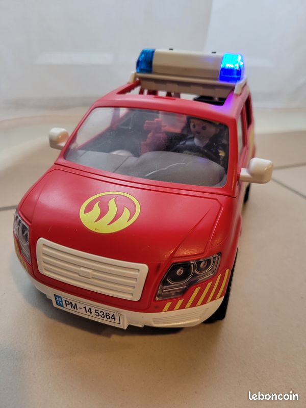 Playmobil 5364 - Véhicule pompiers d'intervention avec sirène (image 3)