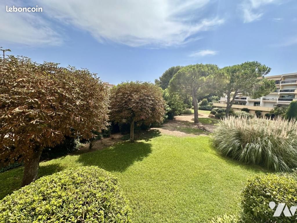 Appartement 1 pièce 33 m² · à Antibes · 33 m² · 185 000 €