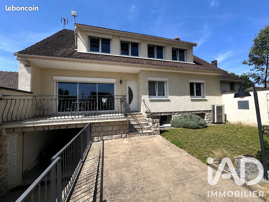 Maison 8 pièces 198 m² · à Le Malesherbois · 198 m² · 299 000 €
