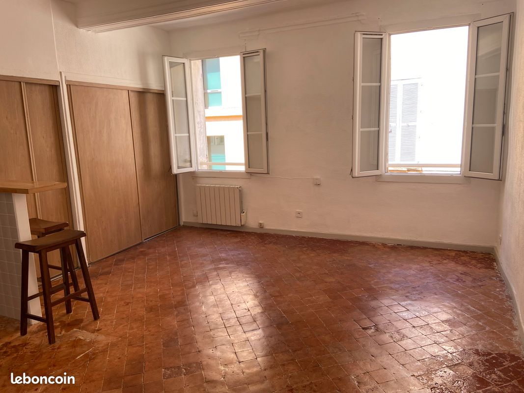 Appartement 3 pièces 42 m² · à Aix-en-Provence · 42,1 m² · 240 000 €