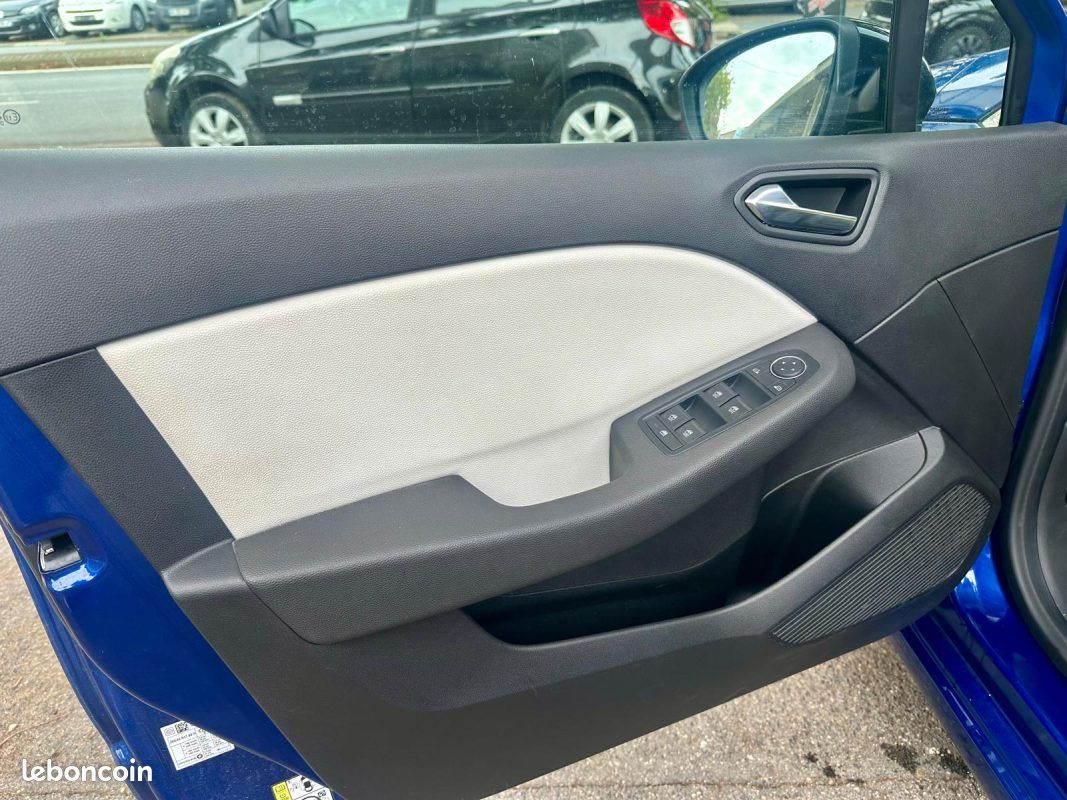 RENAULT CLIO V 1.6 E-Tech full hybrid 145 TECHNO *1ère MAIN (image 19)