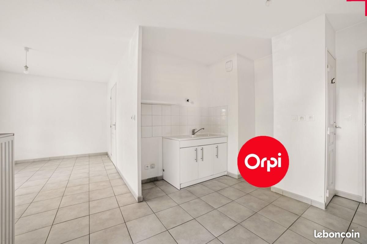 Appartement 1 pièce 30 m² · à Bron · 30 m² · 640 €/mois