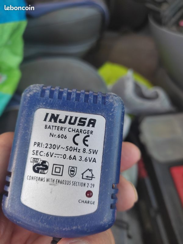 Chargeur de batterie voiture télécommandée jeux (image 2)