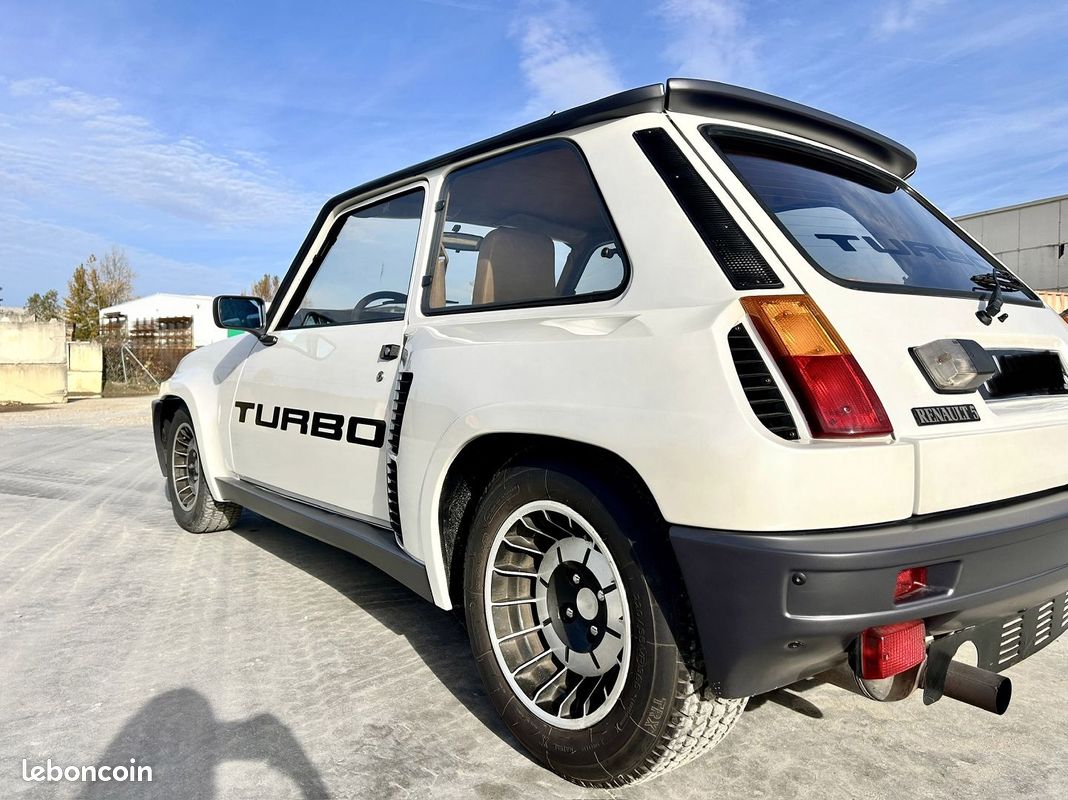 Renault 5 TURBO (image 10)