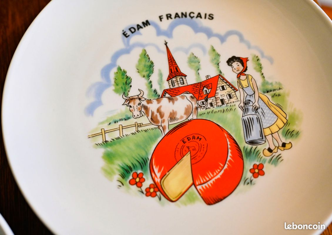 6 Assiettes En Porcelaine Véritable "création Des Ateliers De La Cigogne En Tres Bon Etat