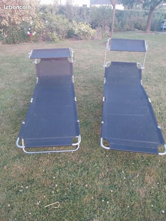 2 bains de soleil ou transats en aluminium et toile noire (image 2)