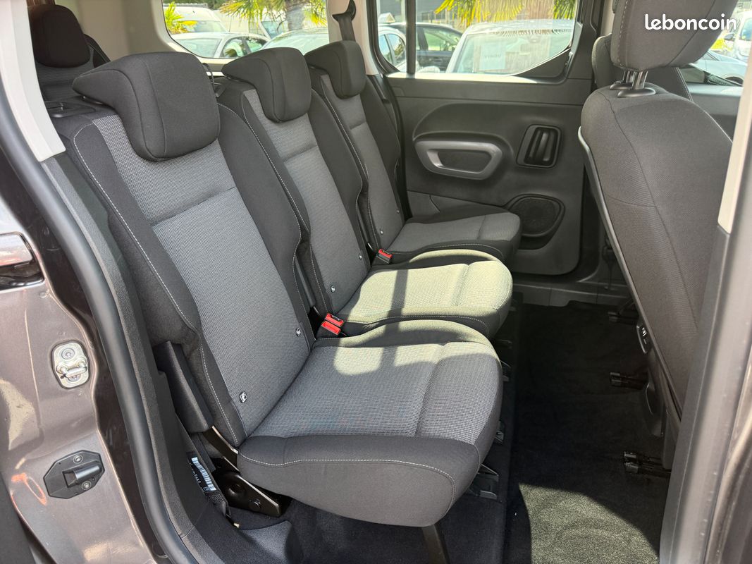 Toyota proace city verso long l2 7 places 1.5 d-4d 130 ch design. 67 000kms. 1ere main. 07/2022 (image 9)