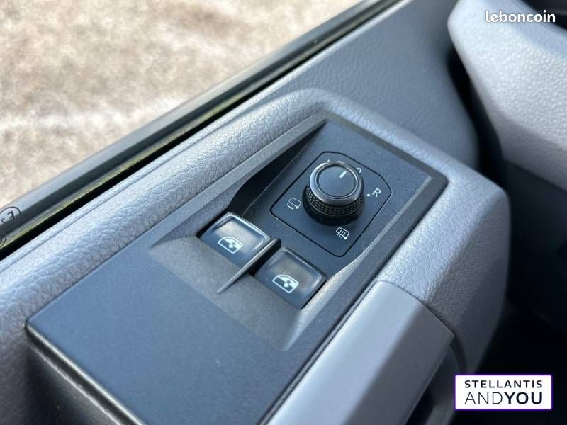 Volkswagen Crafter FOURGON VAN 35 L3H3 2.0 TDI 177 CH BVA BUSINESS (image 15)