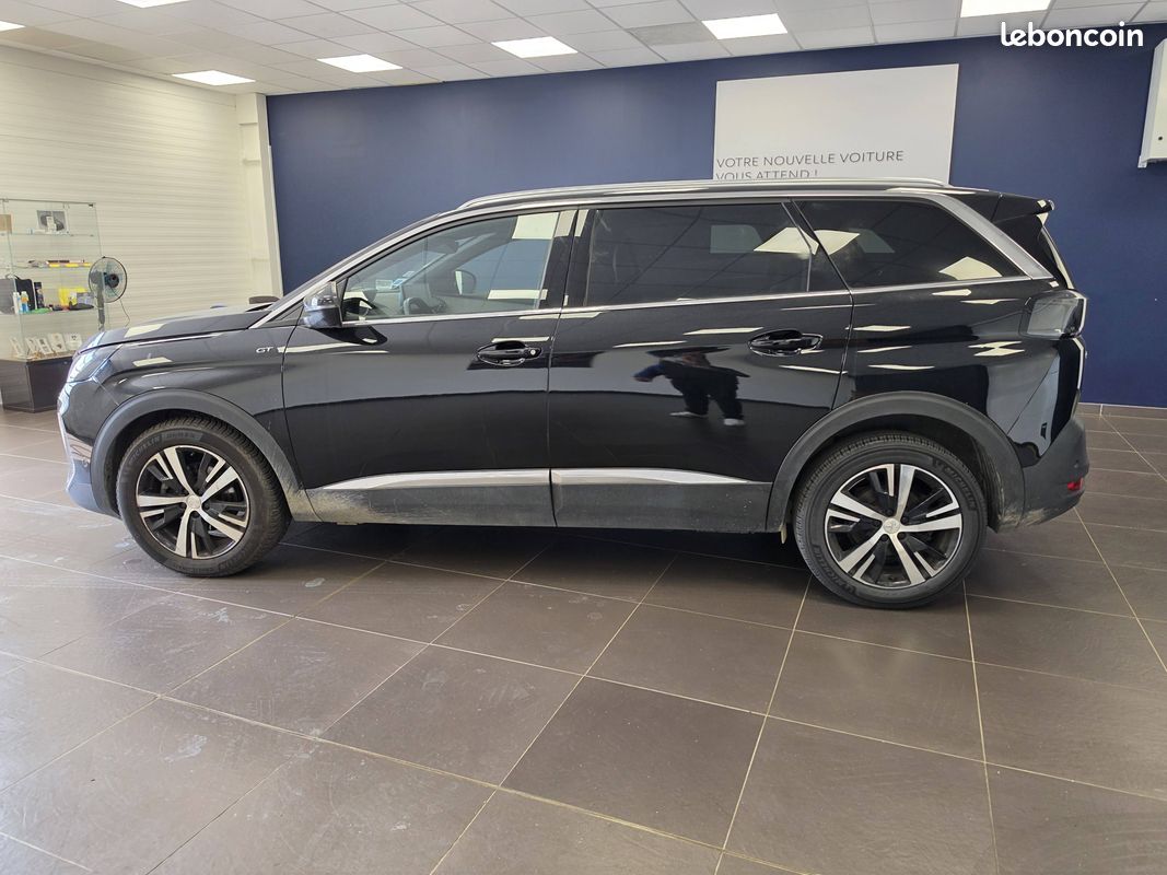 PEUGEOT 5008 PureTech 130ch S&S EAT8 GT (image 11)