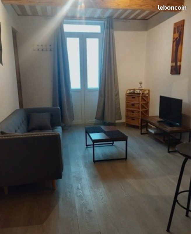 Appartement 3 pièces 45 m² · à L'Isle-sur-la-Sorgue · 45 m² · 740 €
