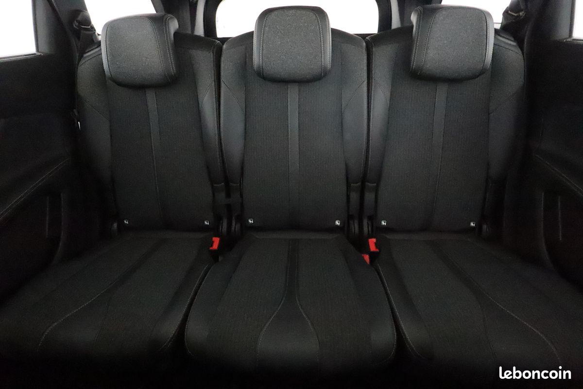 Peugeot 5008 1.2 PureTech GT Line 130 ch (image 9)