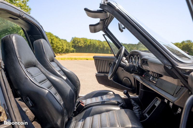Porsche 911 3.0 SC TARGA 204 CH (image 26)