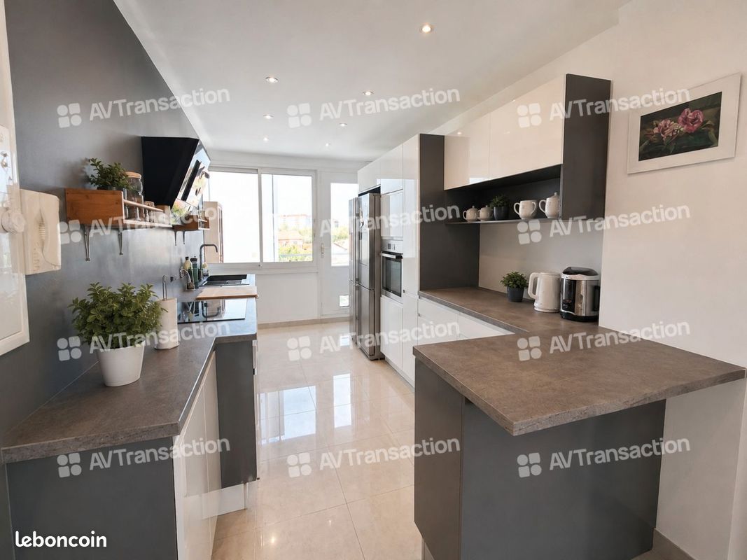 Parking 4 pièces 97 m² · à Lyon · 97 m² · 337 000 €