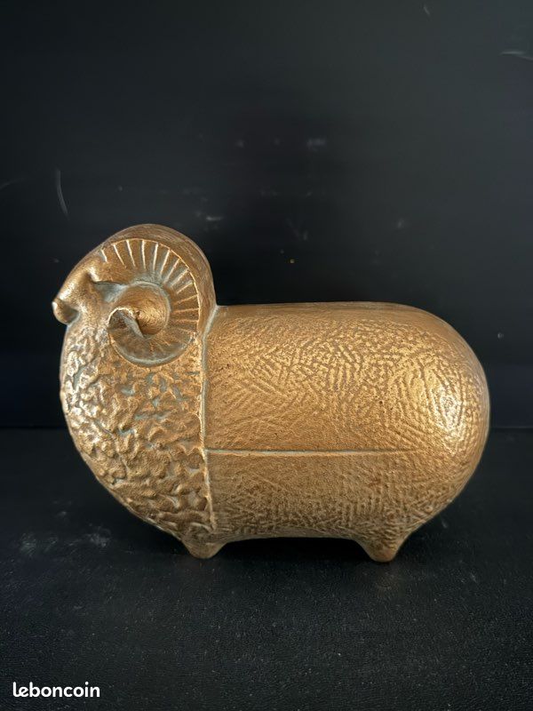 2 Anciens Ornements De Meuble En Bronze - Décor Bouc/bélier - Vintage