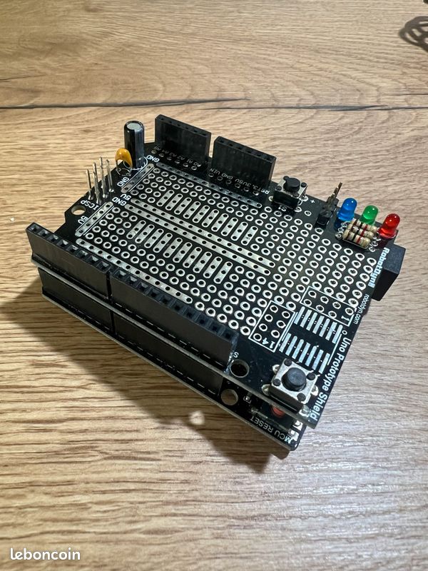 Carte développement uno atmega wifi (image 1)
