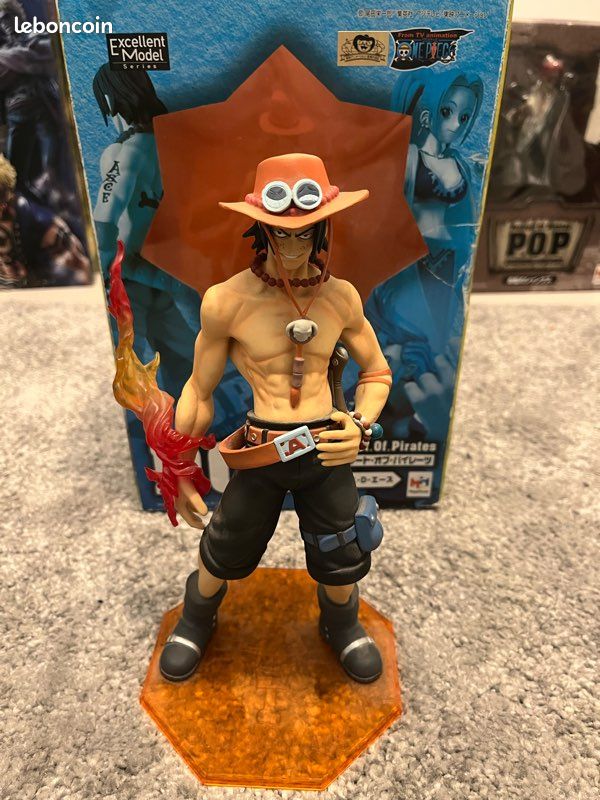 MEGAHOUSE ONE PIECE Rob Lucci Ver.1.5 POP con Box EUR 85,00 - ES