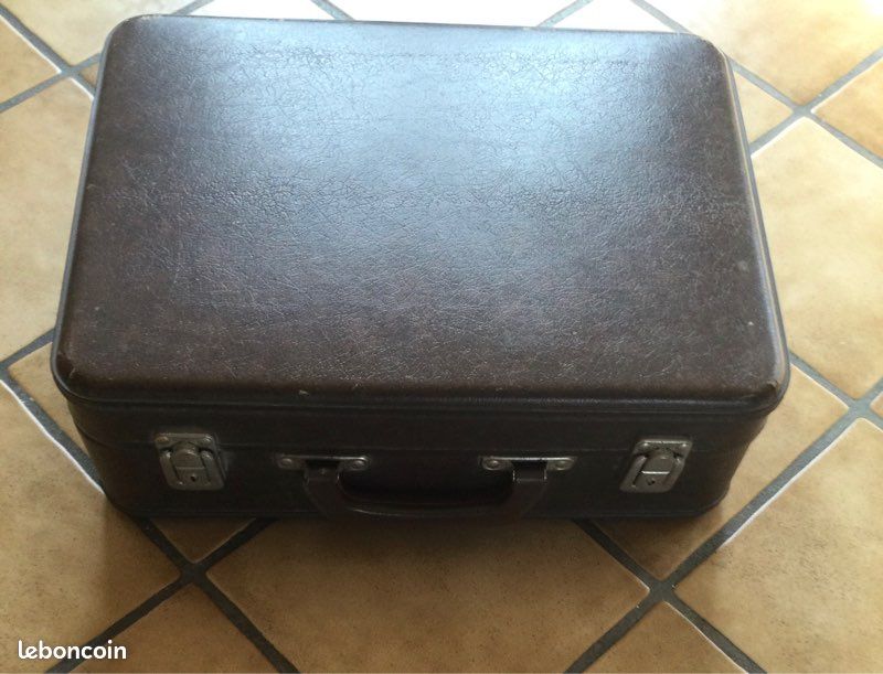Petite valise (image 1)