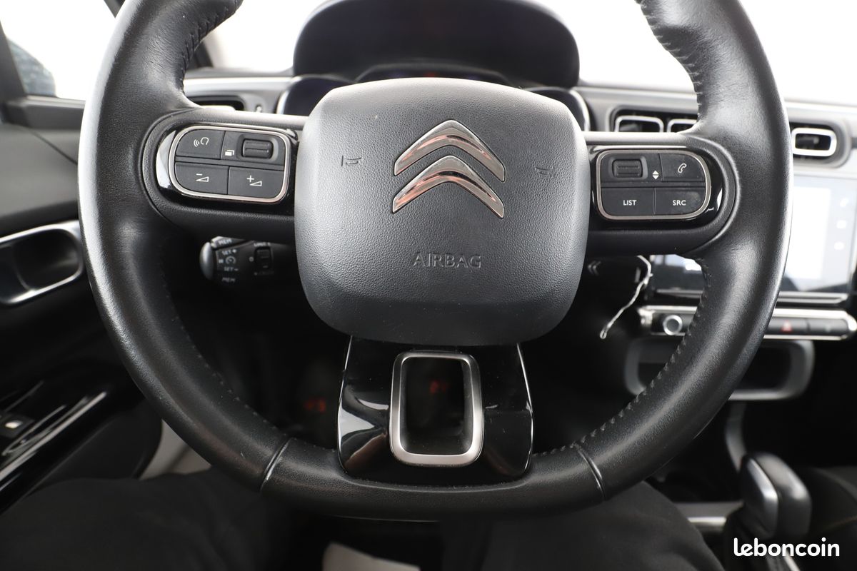 Citroen C3 1.2 PureTech Shine EAT6 110 ch (image 15)