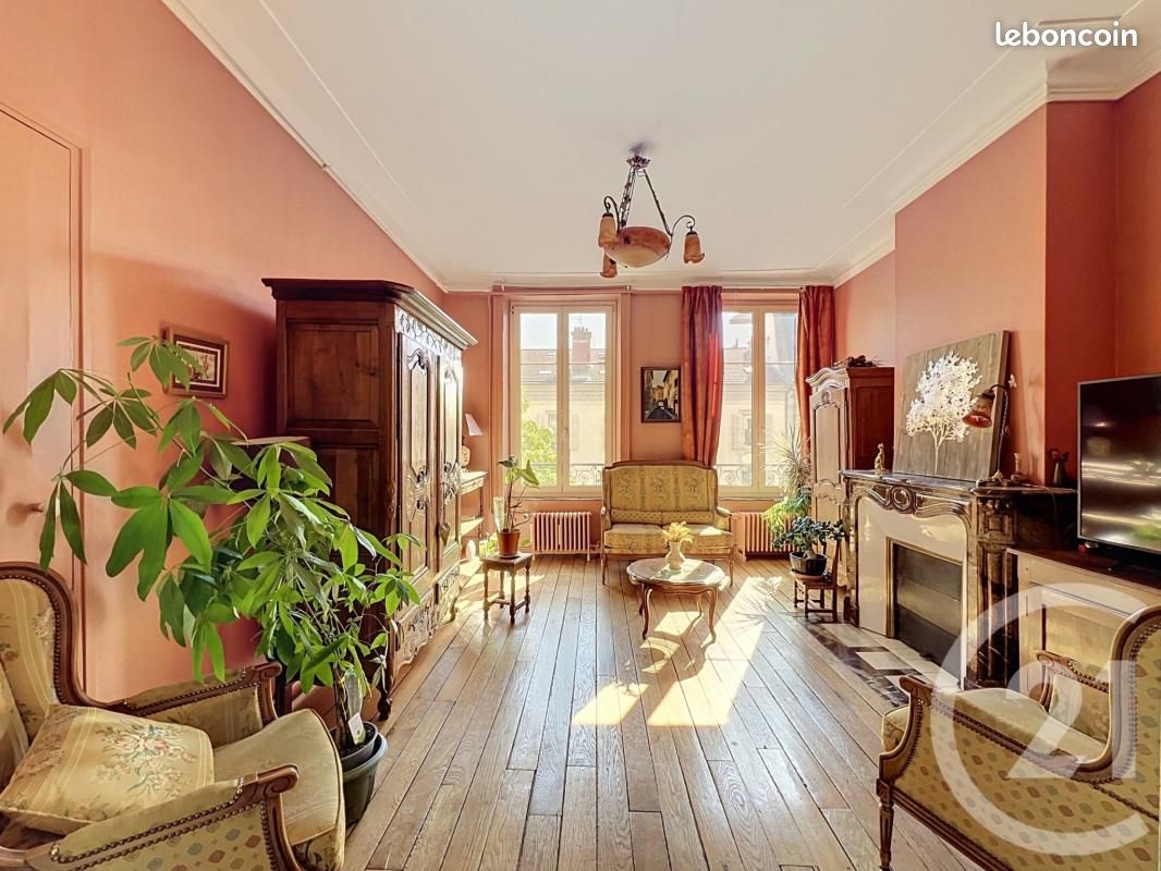 Appartement 5 pièces 113 m² · à Nancy · 113 m² · 279 000 €
