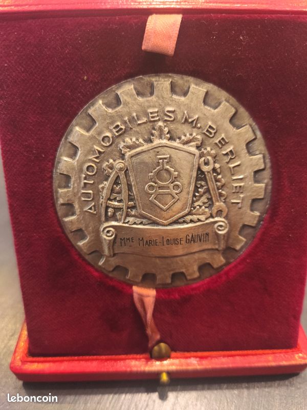 Médaille argent Marius Berliet automobiles (image 2)
