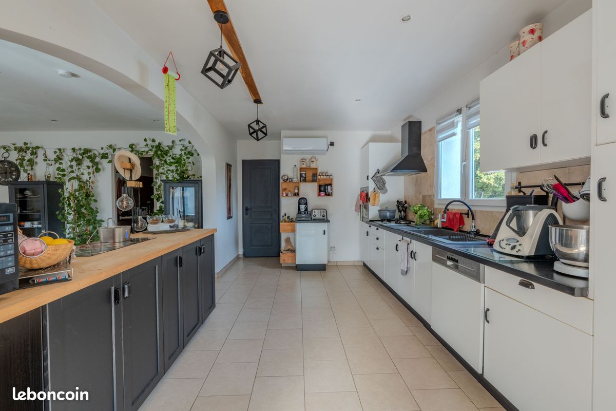 Maison 11 pièces 236 m² (image 4)