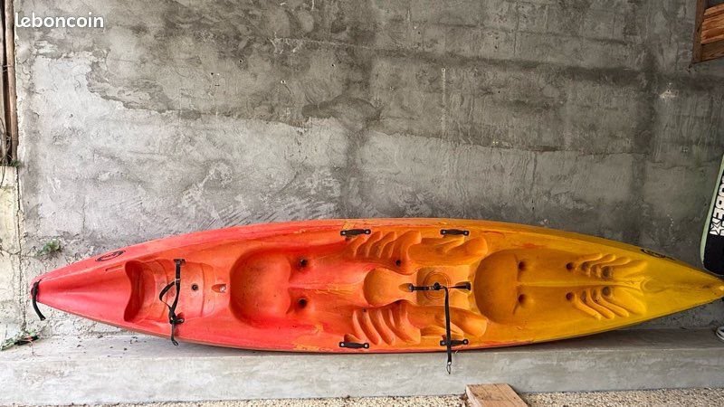 Canoe (image 2)