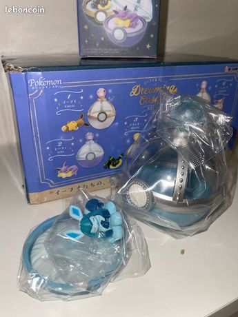 Figurine Pokémon Poké Ball Noctali - Boutique Pokemon