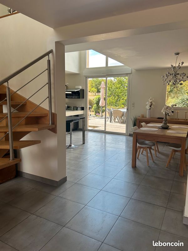 Maison 8 pièces 200 m² · à Saint-Lô · 200 m² · 540 000 €