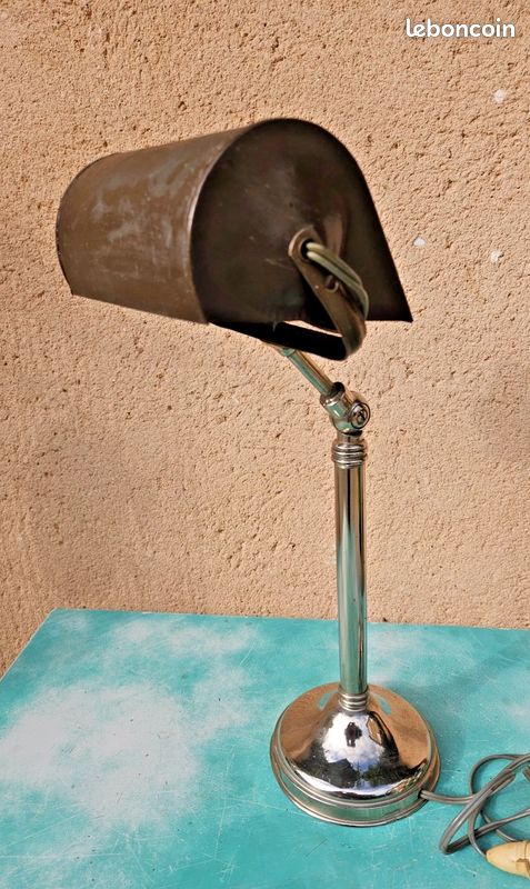 Ancienne Lampe De Chevet Bouillotte Notaire - Objet Décoratif Français En Plastique