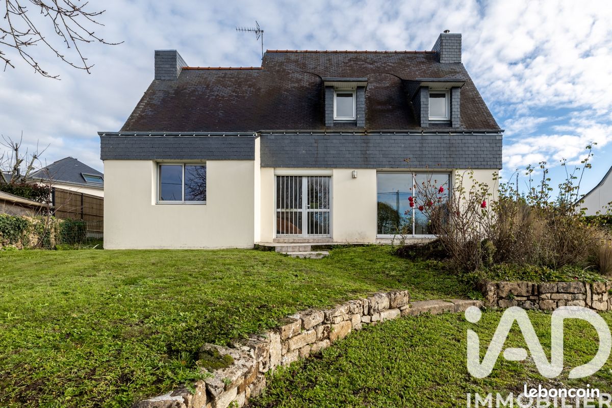 Maison 5 pièces 108 m² · à Séné · 108 m² · 374 000 €